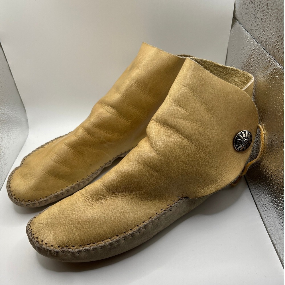 Sandra Ernest Leather Moccasin Boots 7.5 Tan Good Handcrafted Concho Ankle